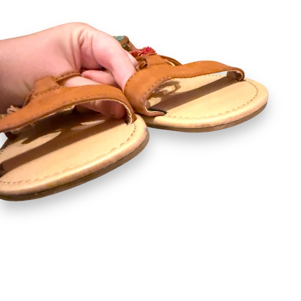 Maurices Brown Faux Leather Lace Up Tassel Pom Pom Flat Sandals Sz 8 - Picture 4 of 7